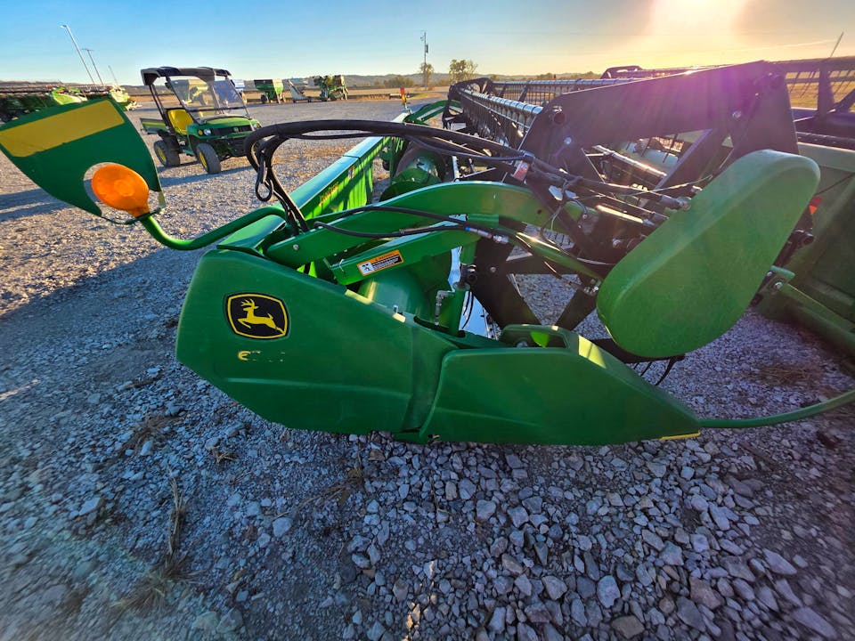 John Deere 620F