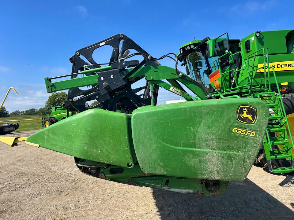 John Deere 635FD