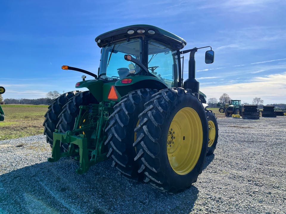 John Deere 7230R