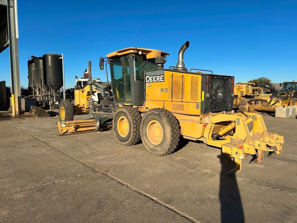 John Deere 770G