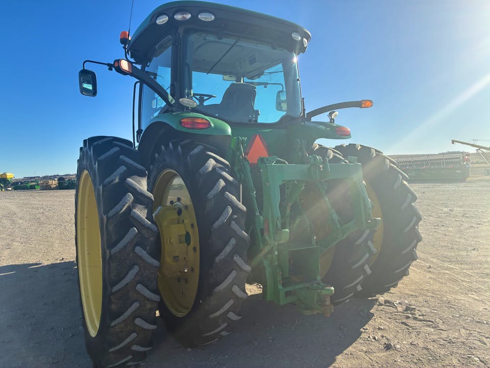 John Deere 8245R