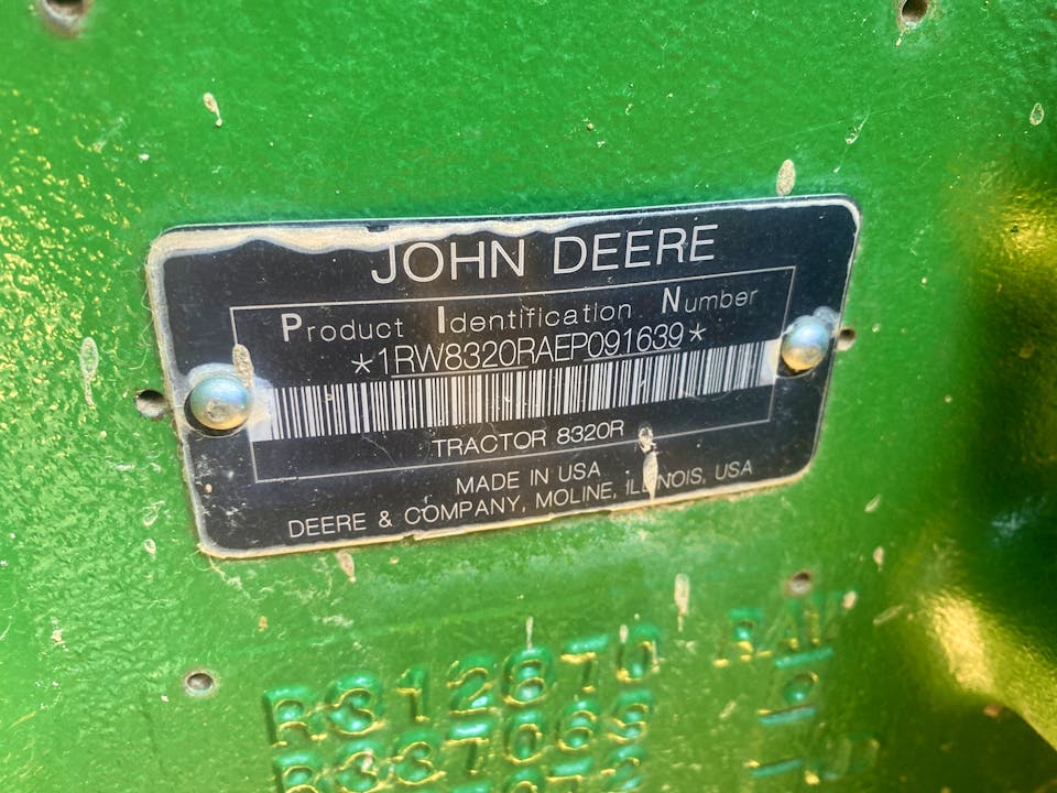 John Deere 8320R