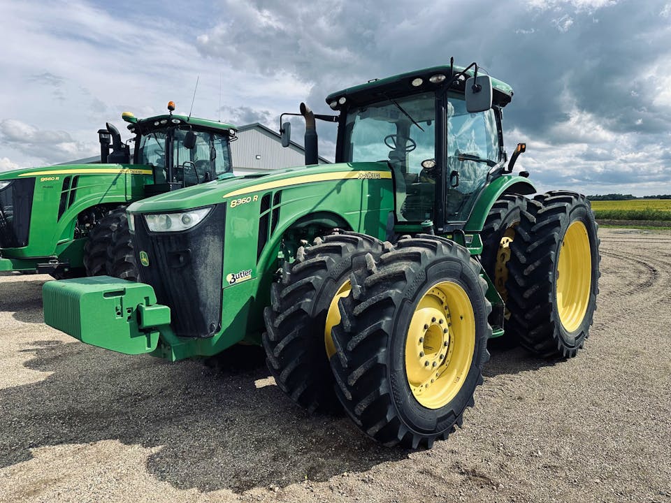 2014-john-deere-8360r-116061