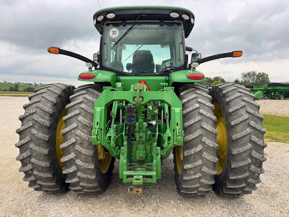 John Deere 8370R