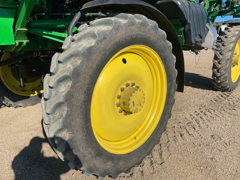 John Deere R4030
