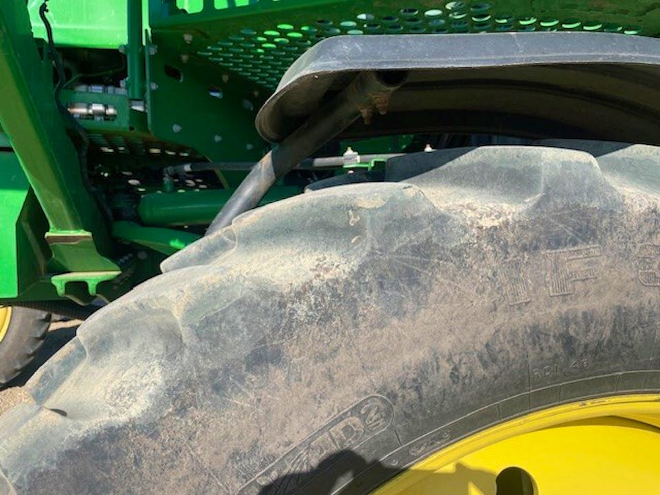 John Deere R4030