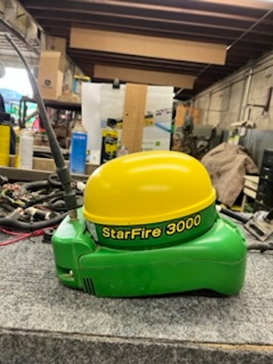 John Deere Starfire 3000