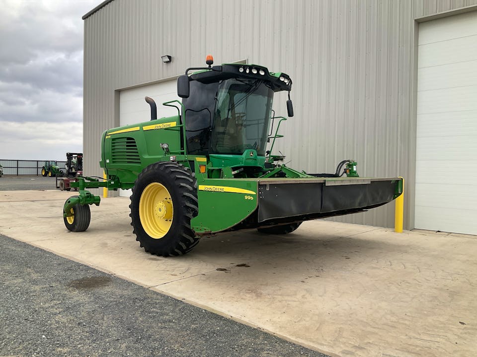John Deere W235