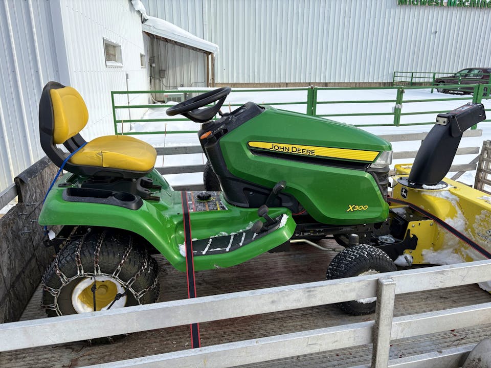 John Deere X300