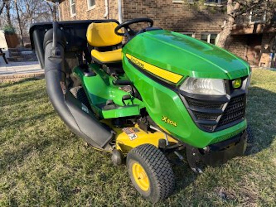 John Deere X304