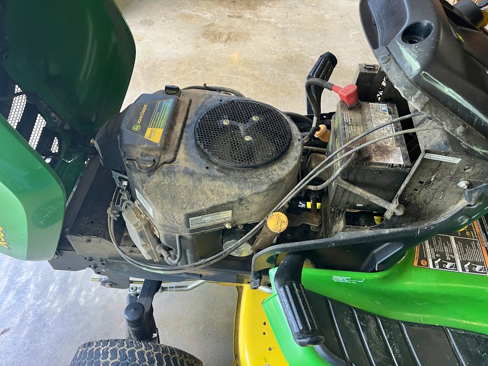 John Deere X304