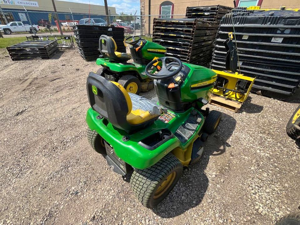 John Deere X304