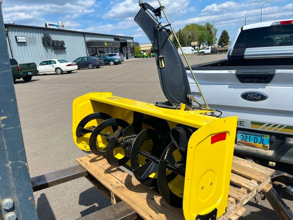 John Deere X304