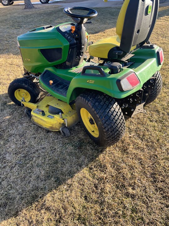 John Deere X734