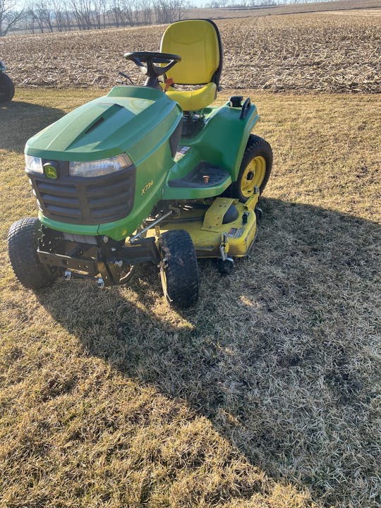 John Deere X734