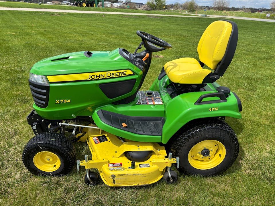 John Deere X734