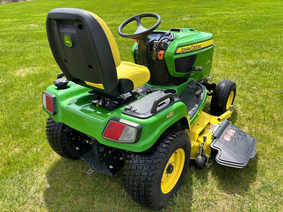 John Deere X734
