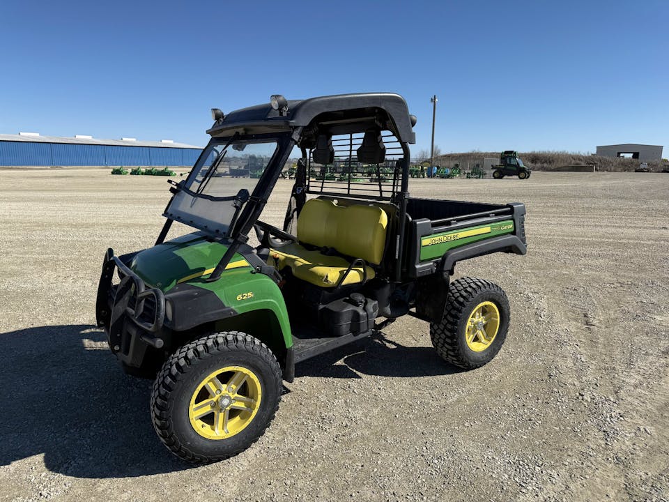John Deere XUV625I GREEN