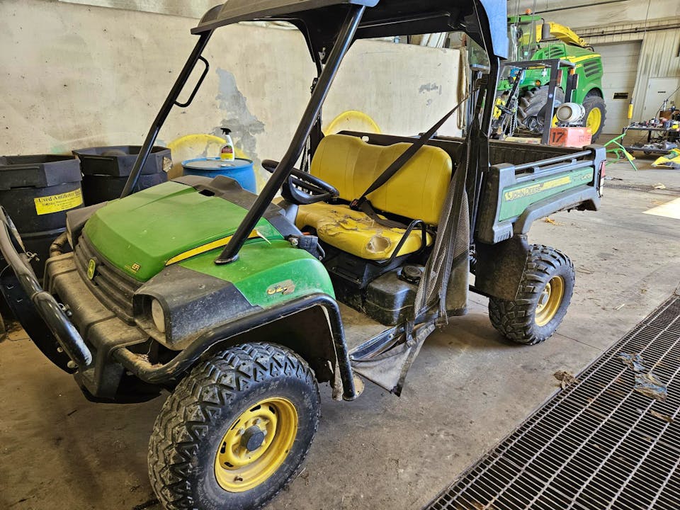 John Deere XUV625I GREEN