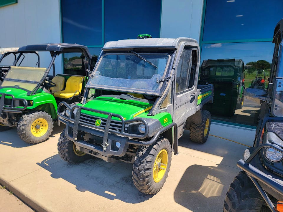 John Deere XUV825i Power Steering