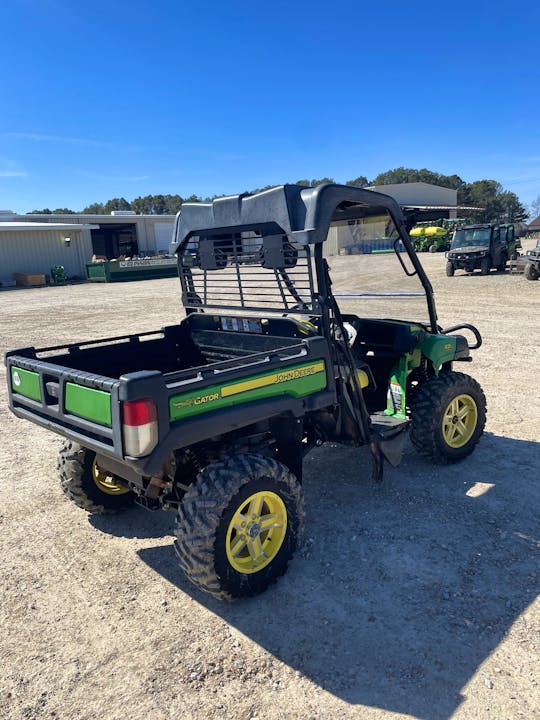John Deere XUV825i Power Steering