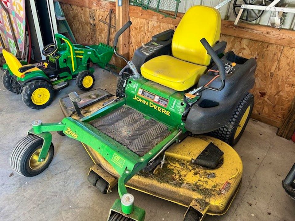 John Deere Z665