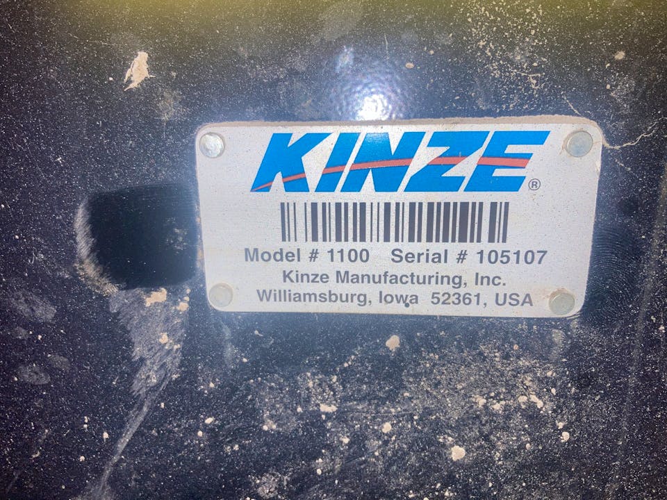 Kinze 1100