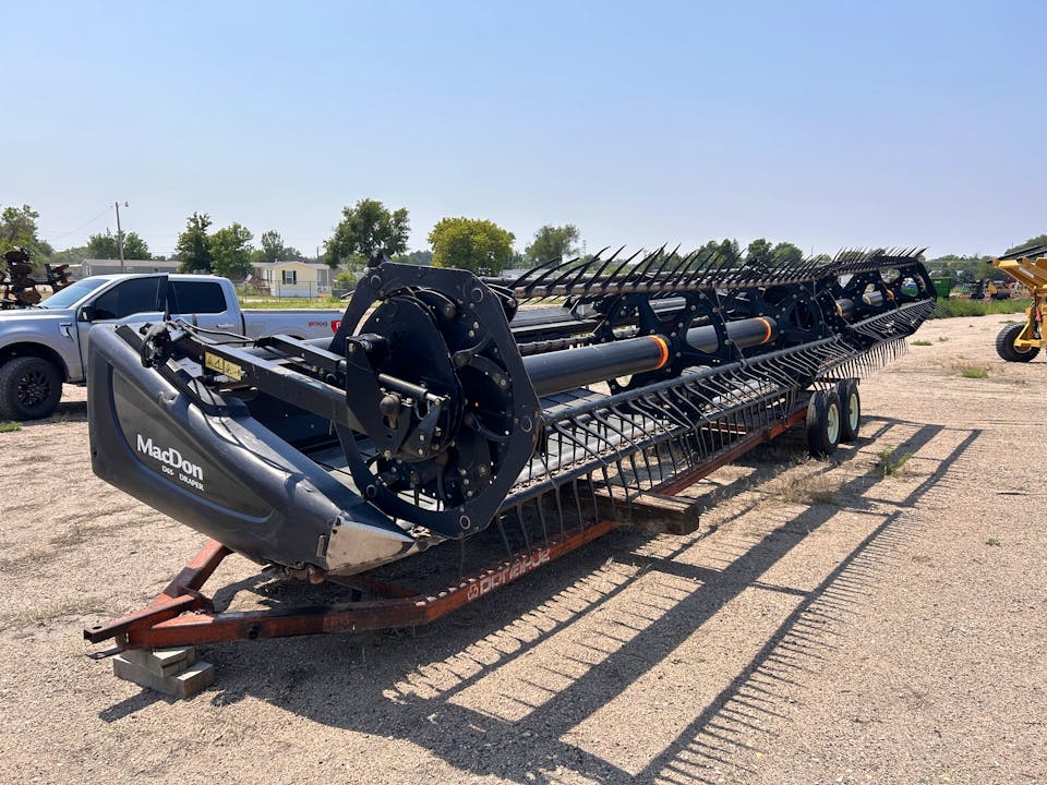 MacDon D65 draper