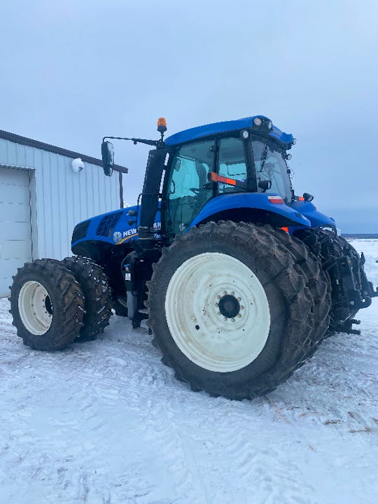 NEW HOLLAND T8320