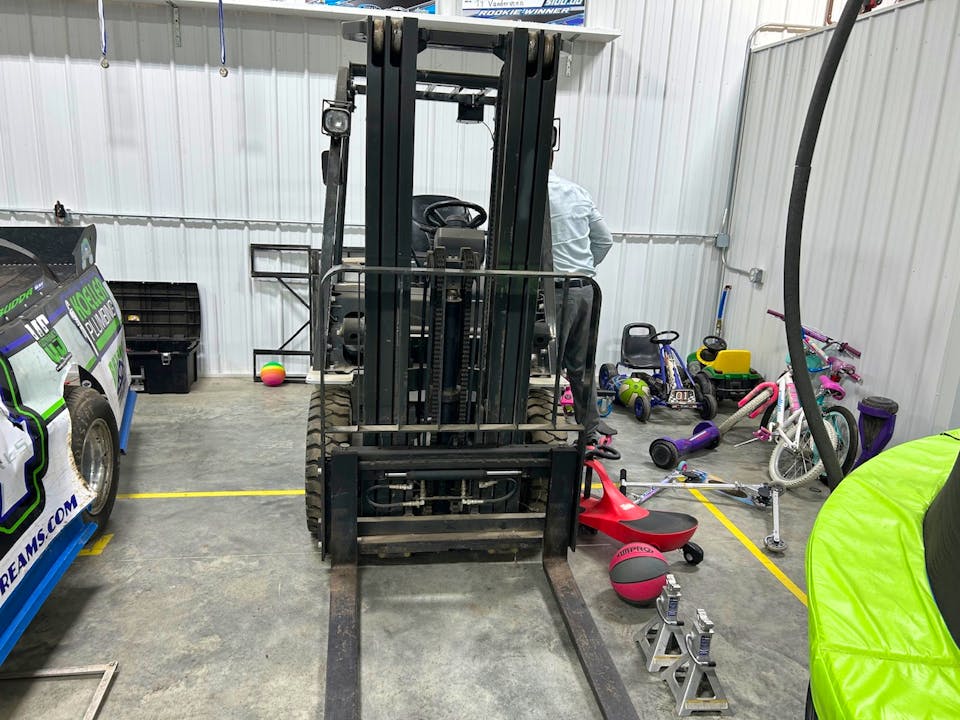 Nissan Forklifts MY1F2A25V
