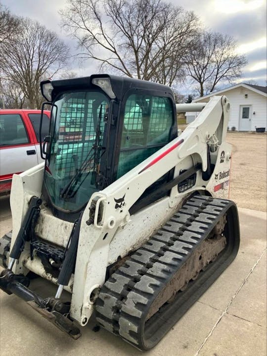 Bobcat T750