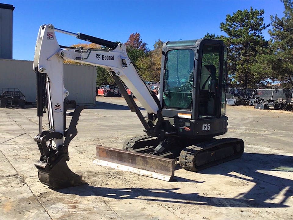 Bobcat E35