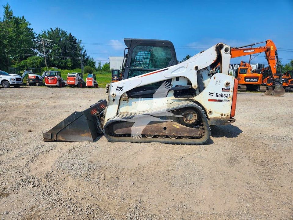 Bobcat T750