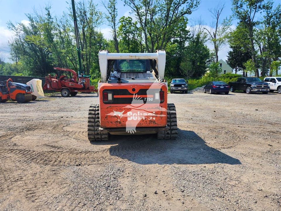 Bobcat T750