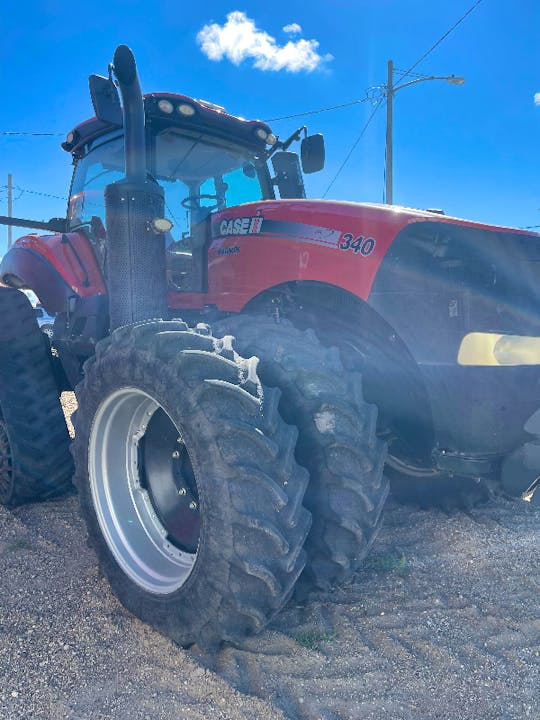 CASE IH 340 MAGNUM TRACK