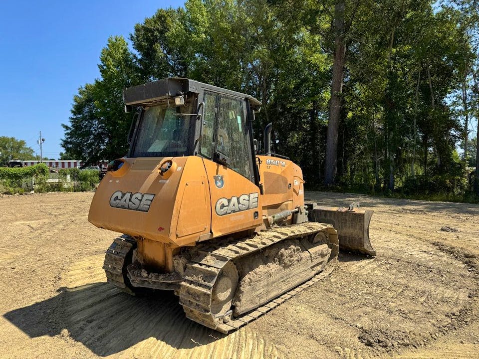 Case 850M