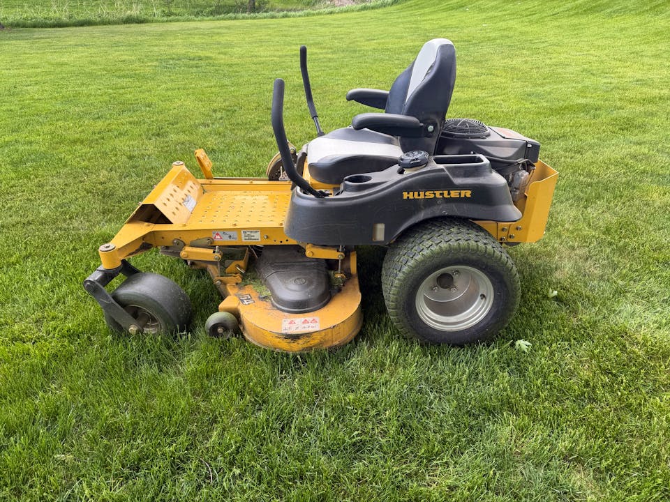 Hustler RaptorSD 23