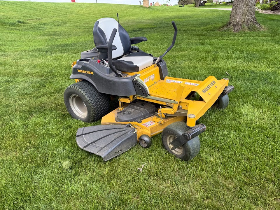 Hustler RaptorSD 23