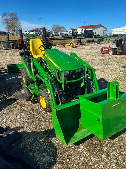 John Deere 1025R