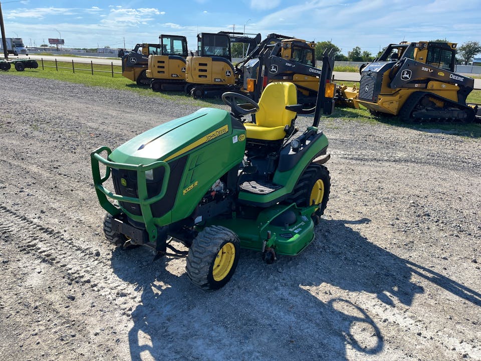 John Deere 1025R