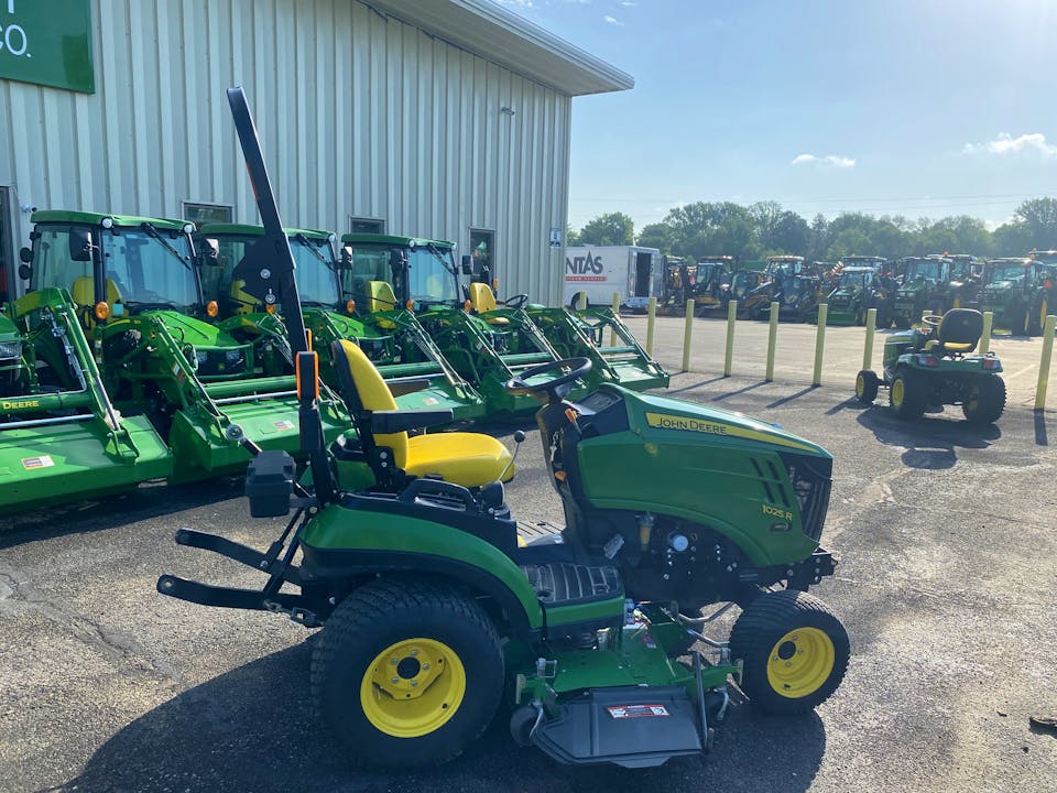 John Deere 1025R