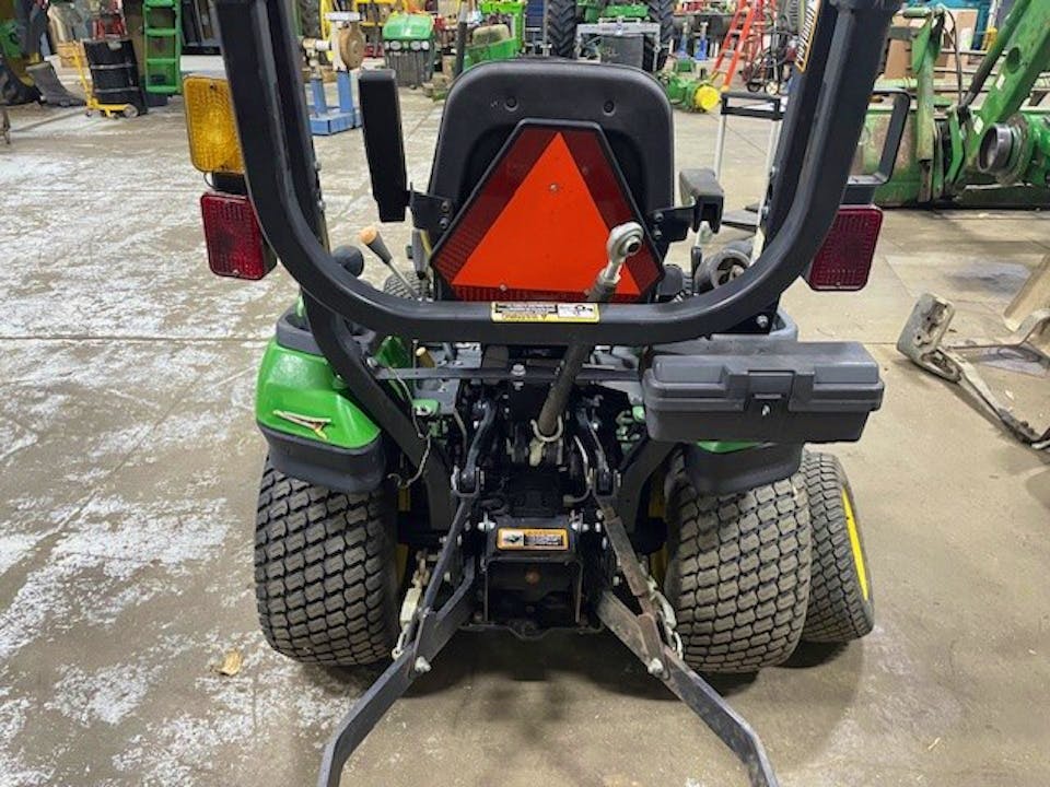 John Deere 1025R