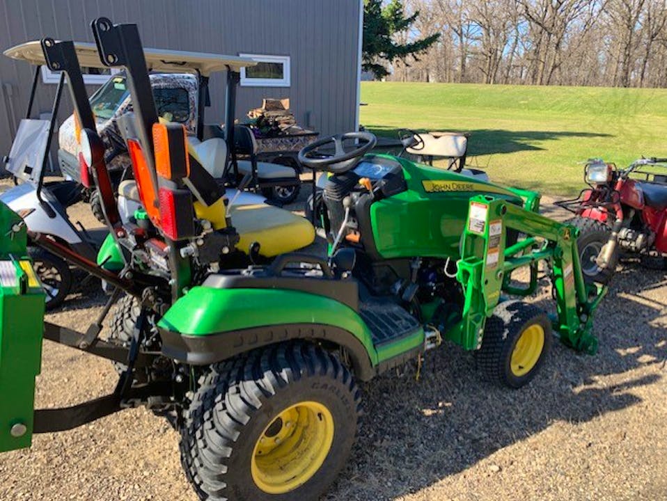 John Deere 1025R