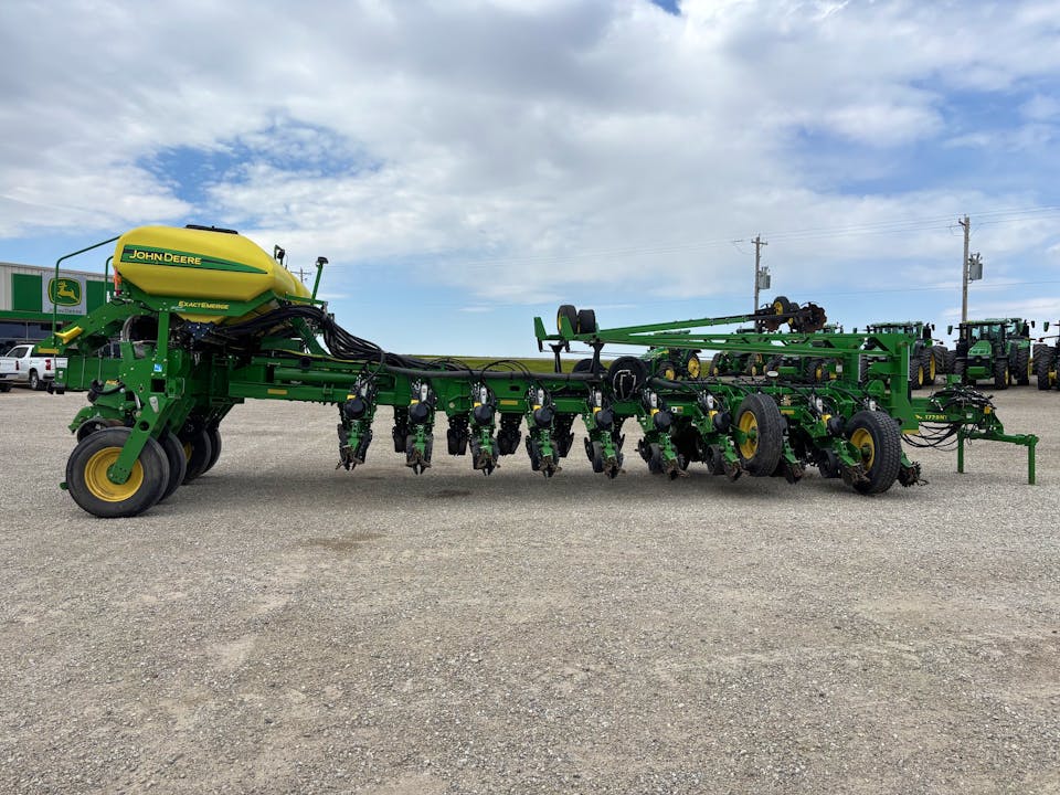 John Deere 1775NT
