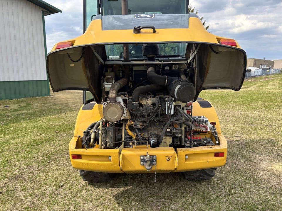 John Deere 244K