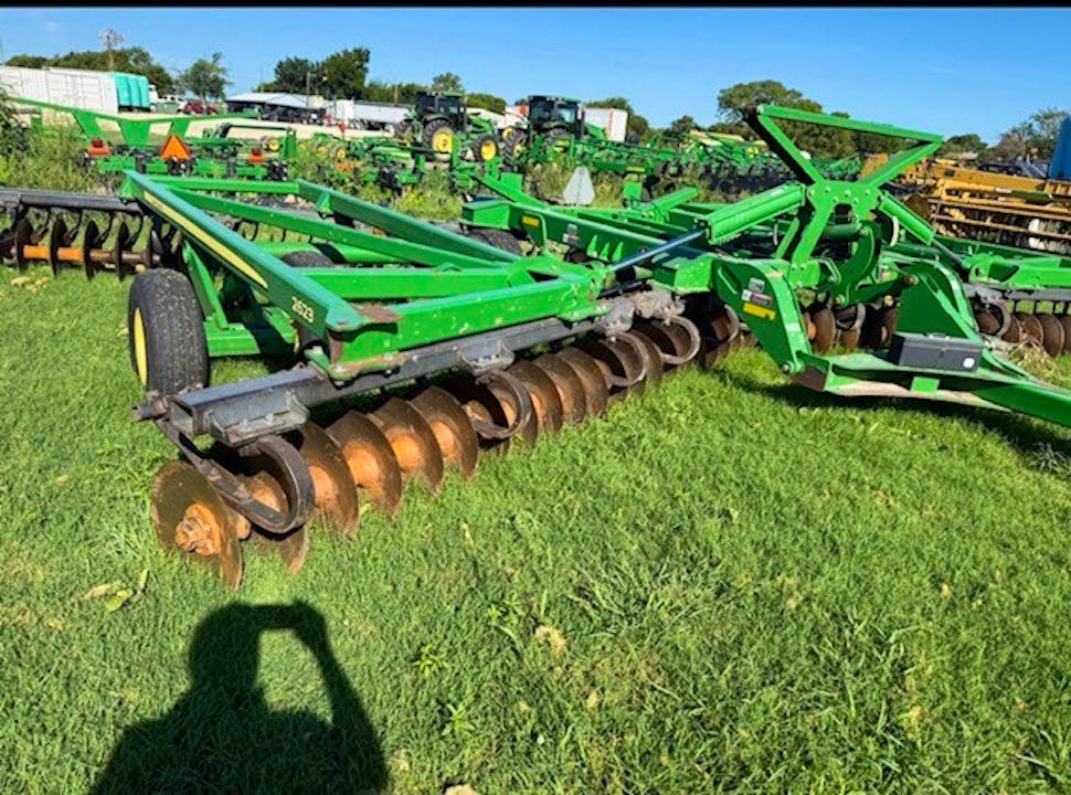 John Deere 2623