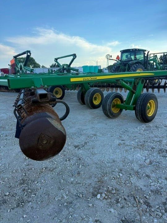 John Deere 2623