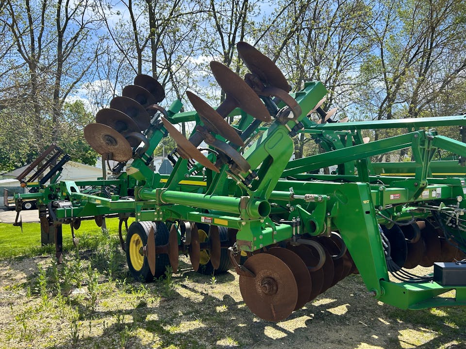 John Deere 2730