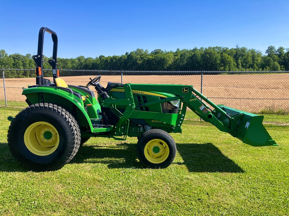 John Deere 4052M