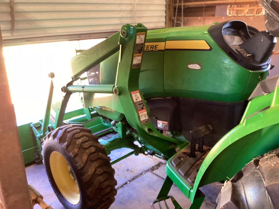 John Deere 4052M